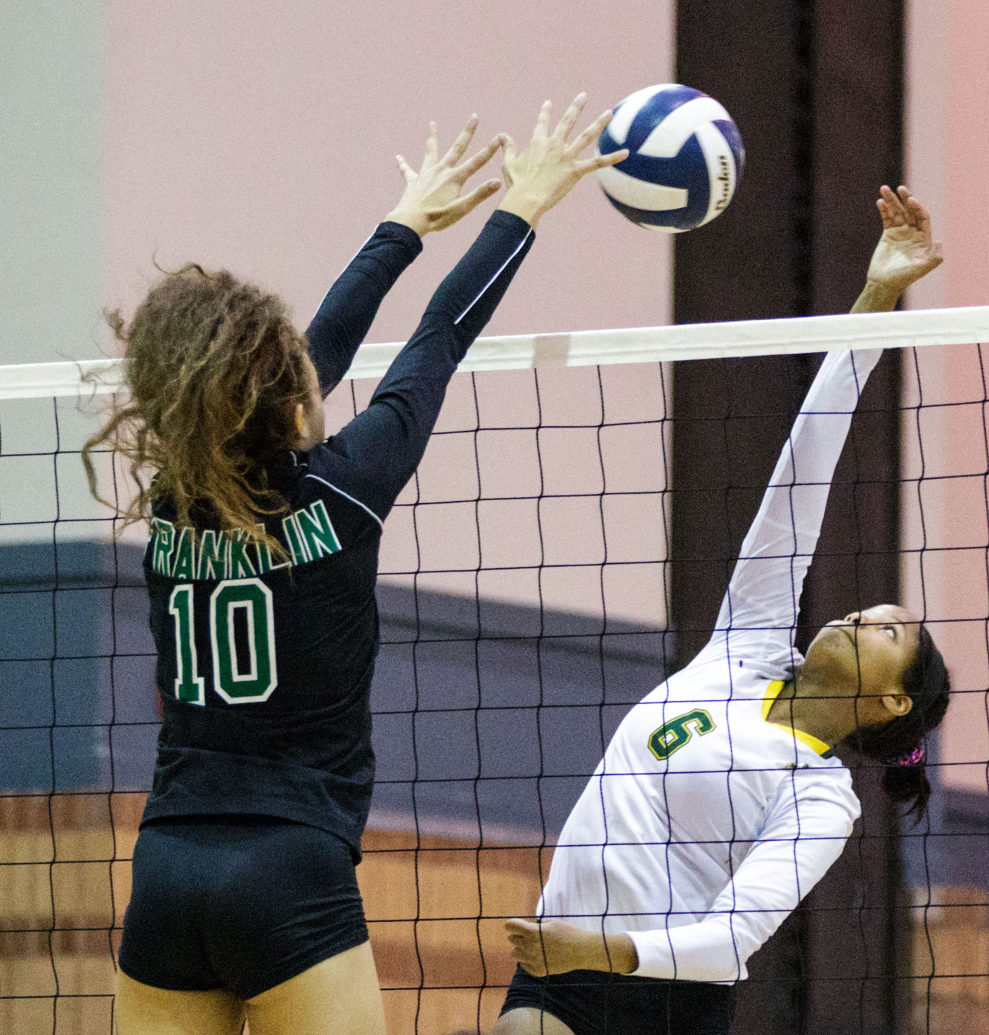 no.volleyballdivisionII.111017.017.JPG